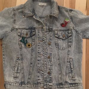 Acid wash denim jacket, with patches